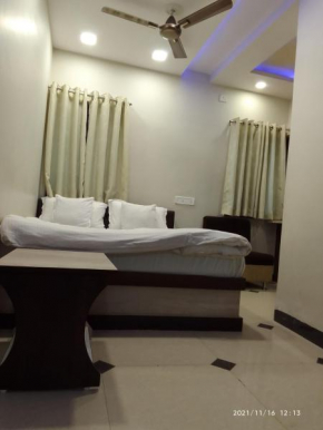 HOTEL VIJAY family stay